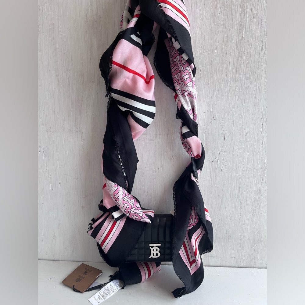 BURBERRY Heritage Scarf and Wallet Bundle - Picture 8 of 14
